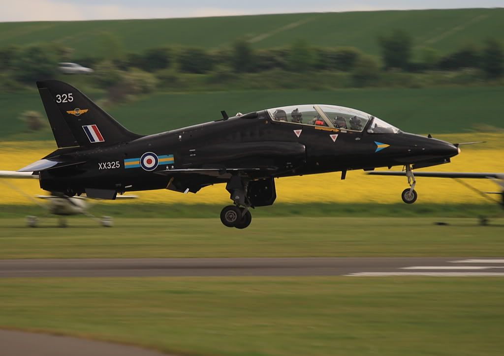http://i627.photobucket.com/albums/tt355/kokpit2009/Duxford%20Pre%20Spring%201024/IMG_9955.jpg