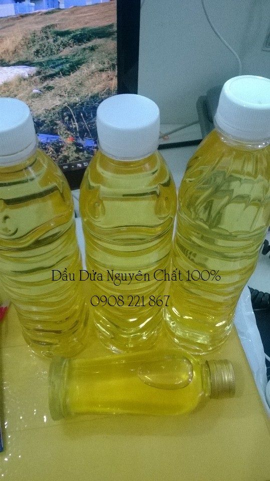 Tinh dầu dừa dưỡng da, tóc mượt mà, trị rạn da cho bà bầu